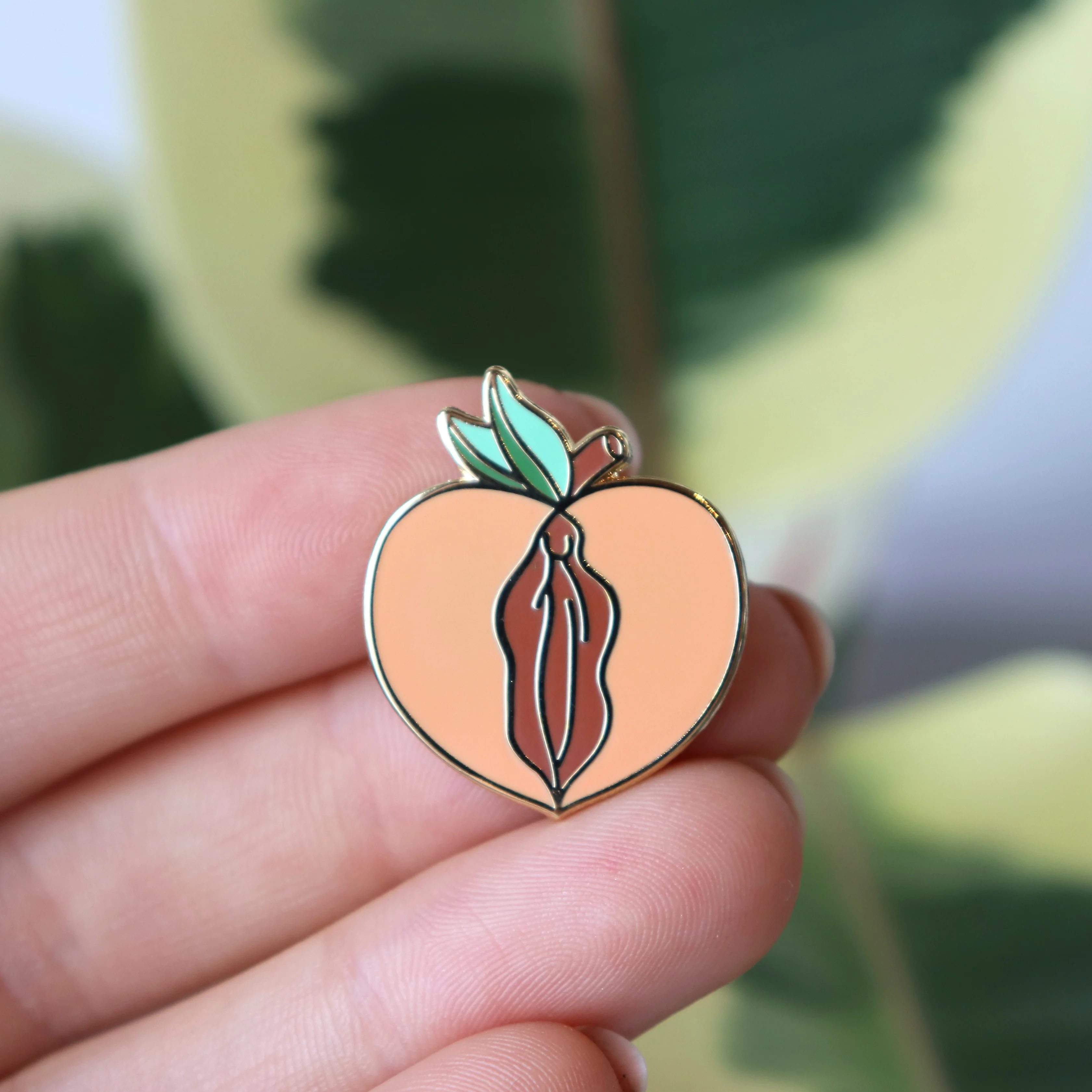 Peach (Pussy) Enamel Pin - Image 4